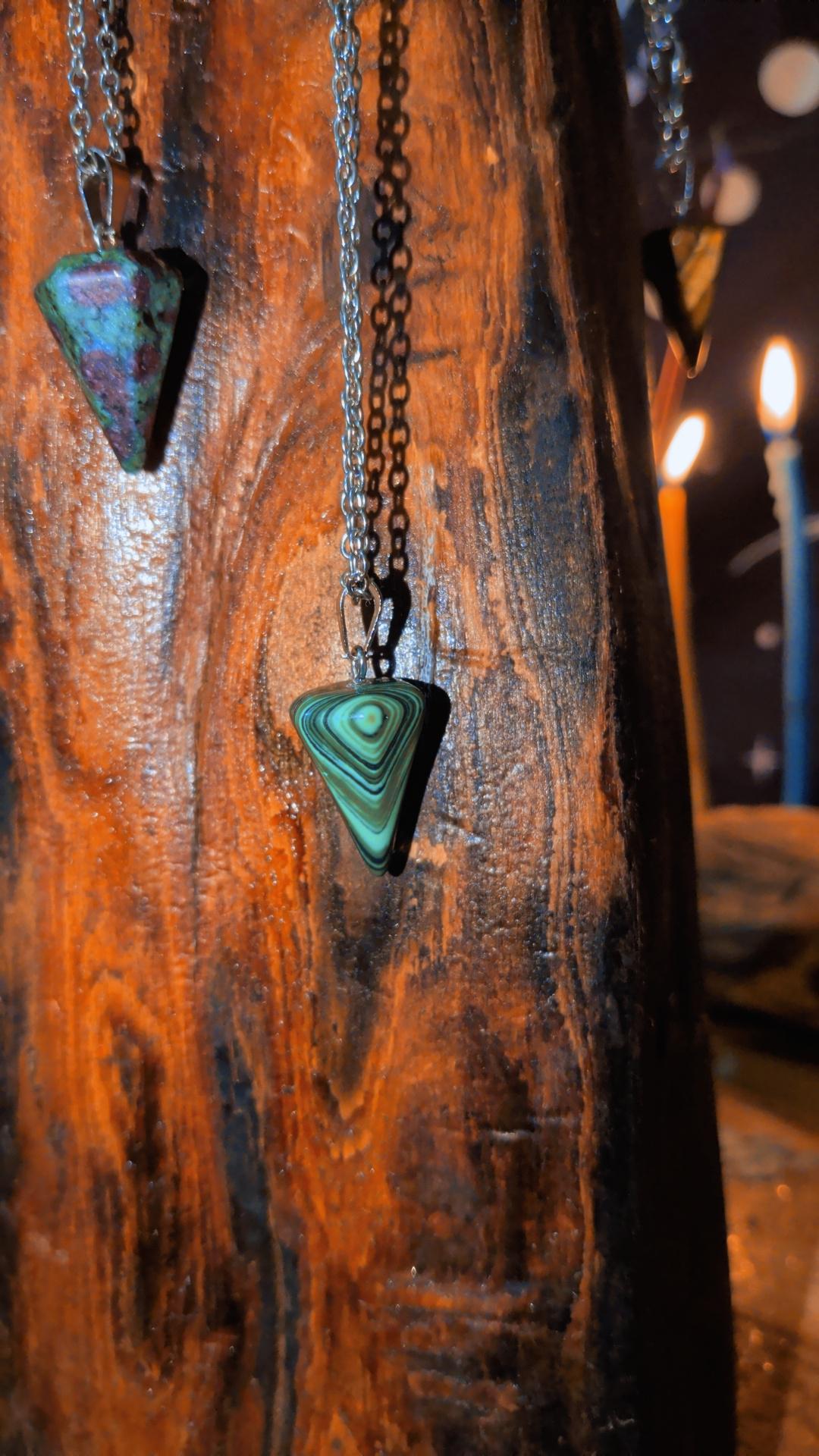 Crystal Pendulum Necklace: Alligator Tooth Backbone Talisman, Louisiana Bayou Magic Divination (18mm)