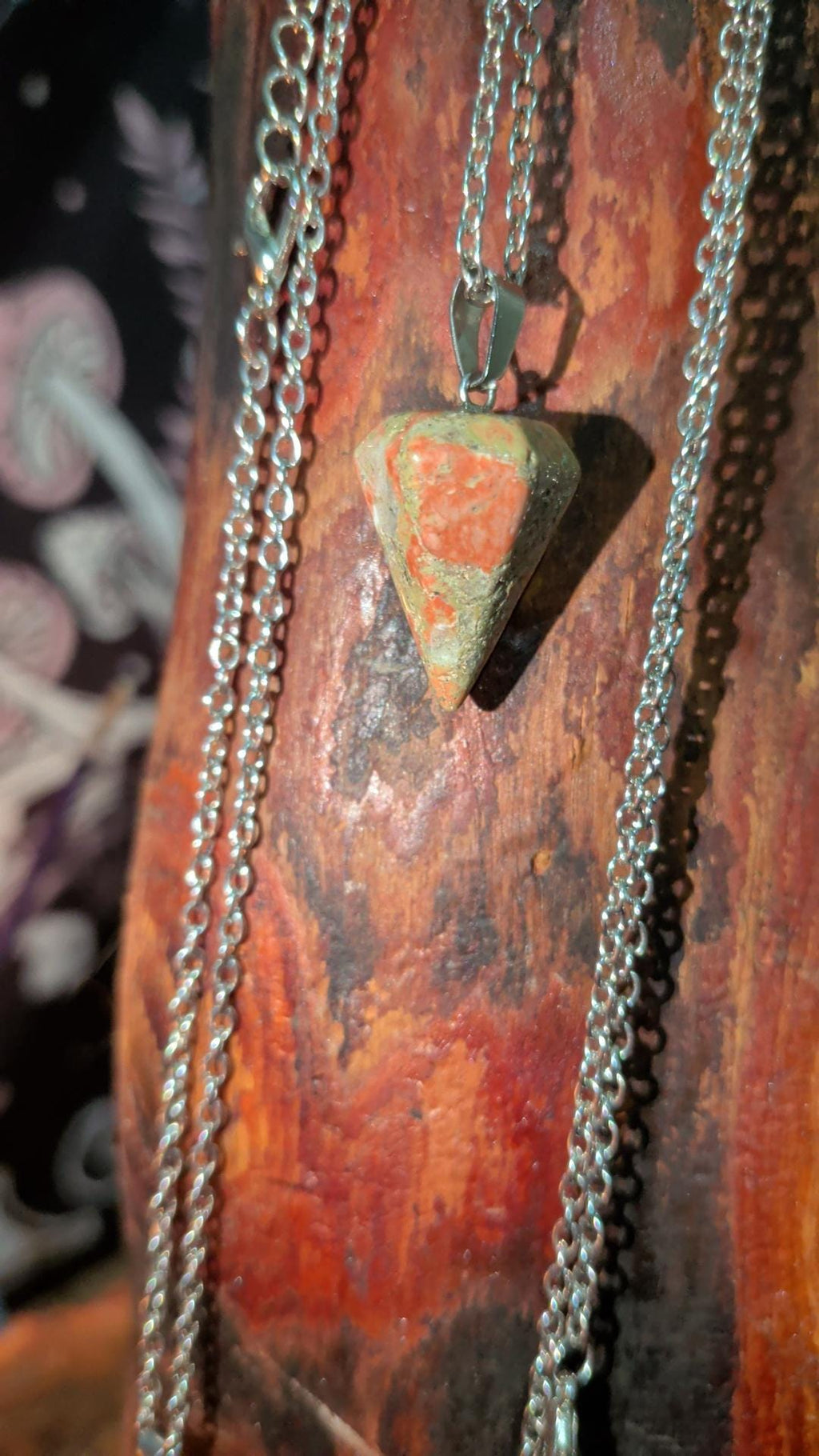 Crystal Pendulum Necklace: Alligator Tooth Backbone Talisman, Louisiana Bayou Magic Divination (18mm)