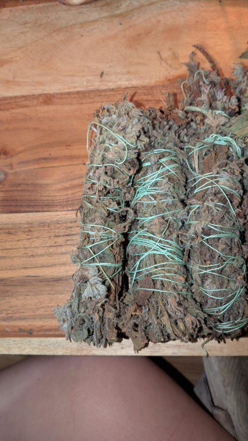 Bergamot smudge, Hand tied smudge, Garden grown herbs, Floral smudge stick, Sourced from nature. Bundle options