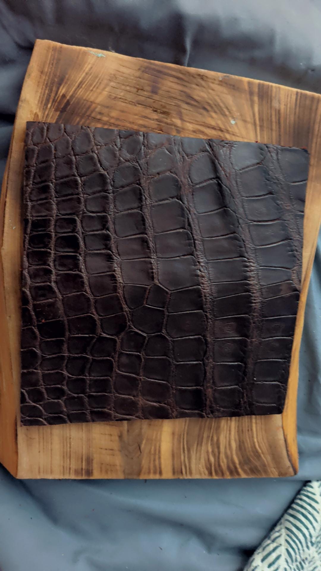 Authentic Louisiana Alligator Leather Wallet – Handcrafted Exotic Skin unisex.