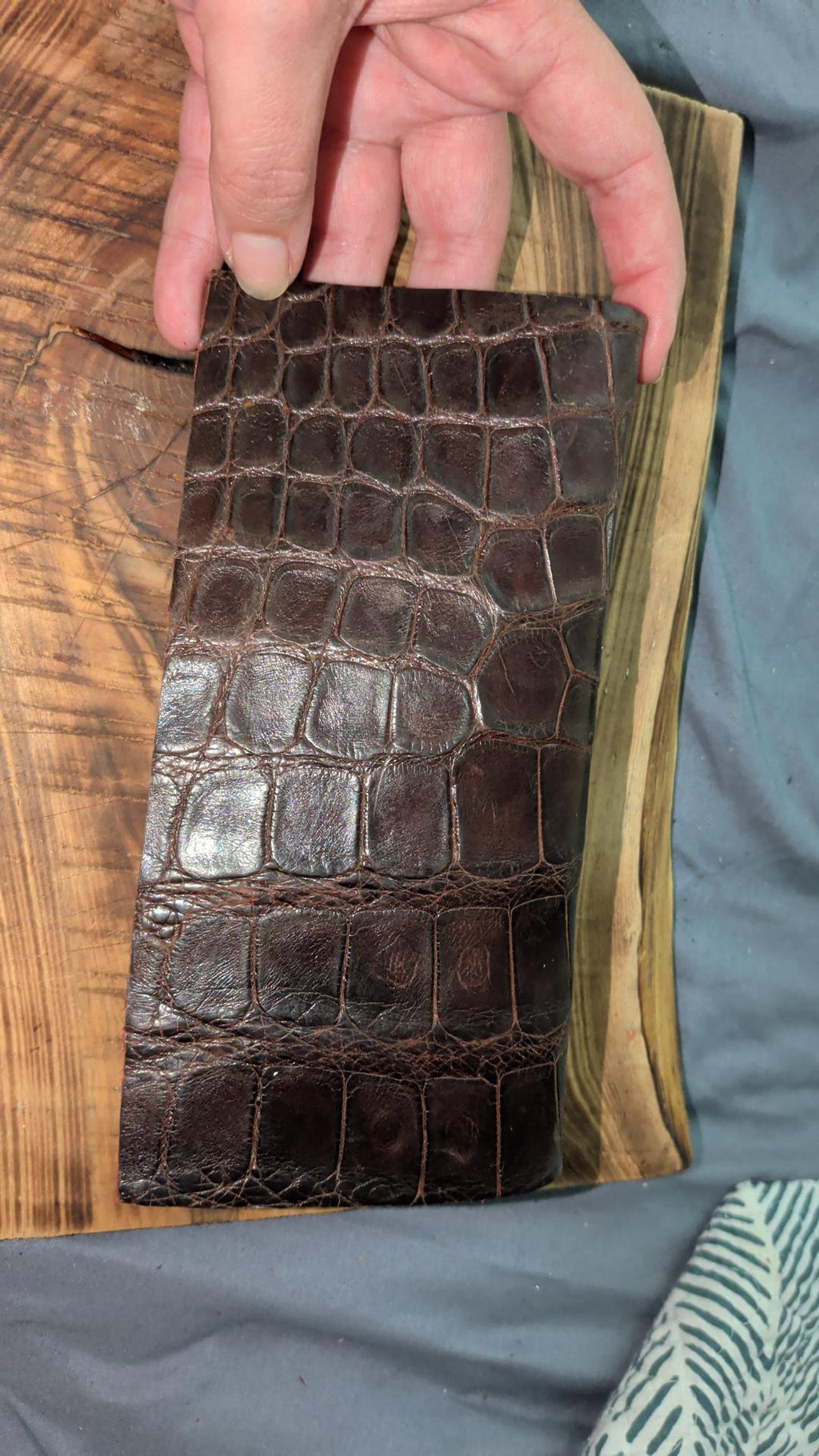 Authentic Louisiana Alligator Leather Wallet – Handcrafted Exotic Skin unisex.